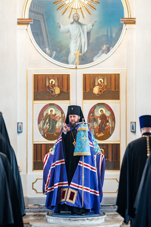 Архиерейское богослужение в Скорбященском храме села Шарапово м.о. Чехов